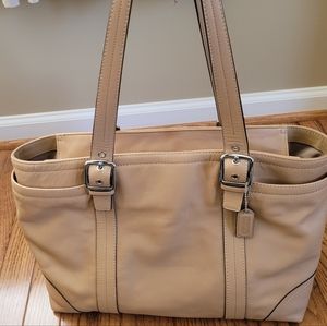 Awesome Leather Coach Tote